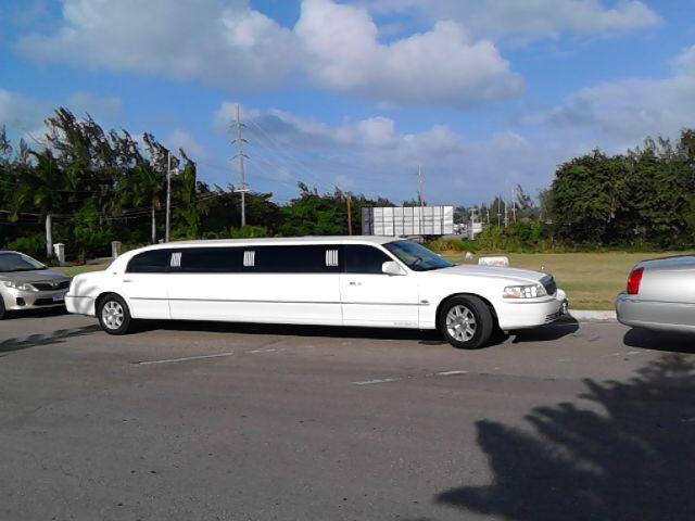 Montego Bay Airport Limo Service