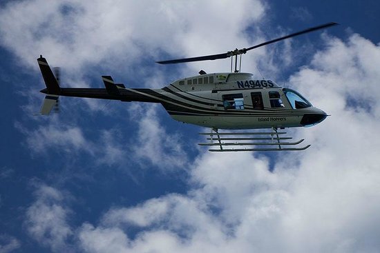 Helicopter Flights From Strawberry Hill Resort To Golden Eye Resort