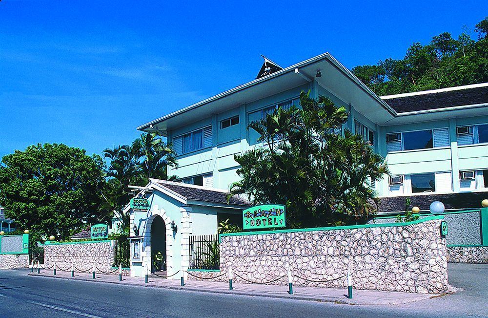 montego-bay-airport-transfer-to-doctors-cave-beach-hotel