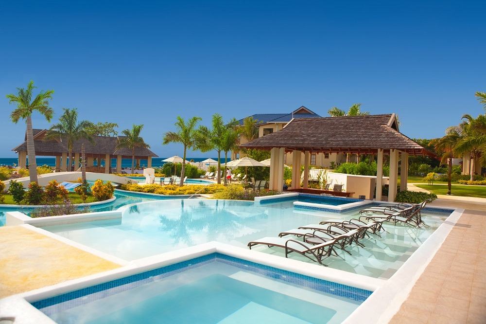 Luxury moon. Бассейн на вилле Дубай. Приватные отели на Ямайке. Rental Pool.