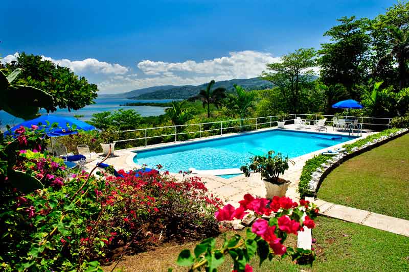 Montego Bay Airport Transfers to Hillside Villa Resort