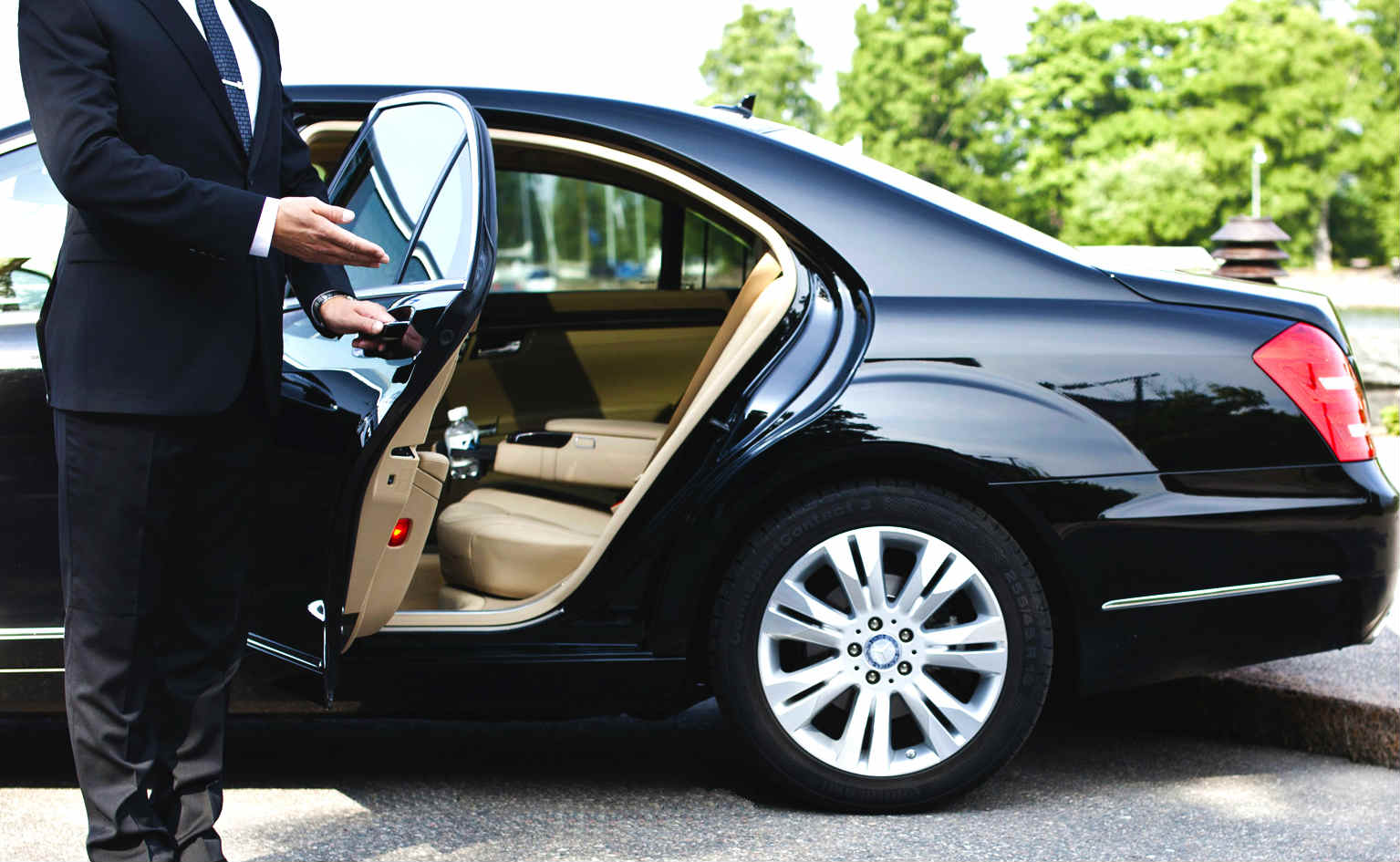 Private Executive Car Transfer to Sandals Montego Bay from Montego Bay Airport