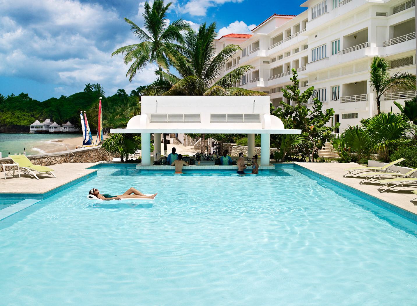 Montego Bay Airport Private Transfer To Couples Resort Jamaica Quest Tours