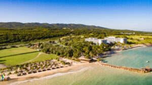 hilton-rose-hall-resorts-transfer-from-montego-bay-airport