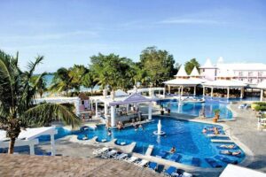 transfers-from-montego-bay-airport-to-riu-palace-negril.