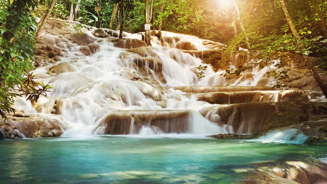 Ocho Rios Scenic Tour And Dunn’s River Falls - Jamaica Quest Tours