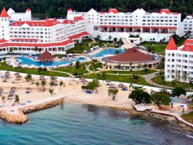 Private Transfer From Kingston Airport To Runaway Bay Hotels