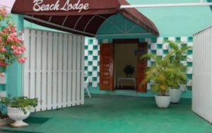 montego-bay-airport-transfer-to-crystal-ripple-beach-lodge