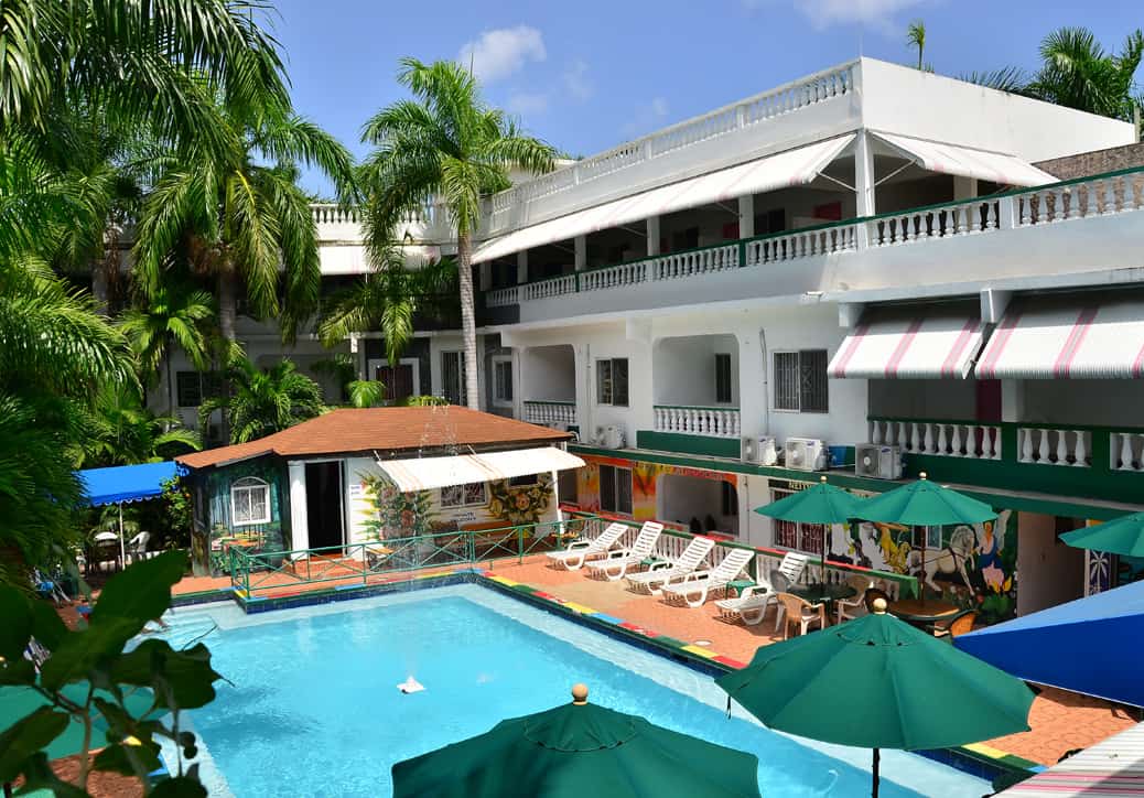 hotel-gloriana-private-transfer-from-montego-bay-airport