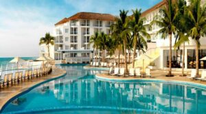 montego-bay-airport-transfer-to-moon-palace-jamaica-grande