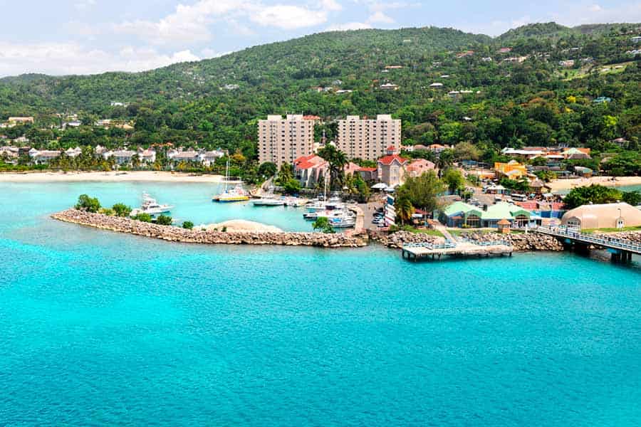 private-transfer-from-kingston-airport-to-riu-ocho-rios