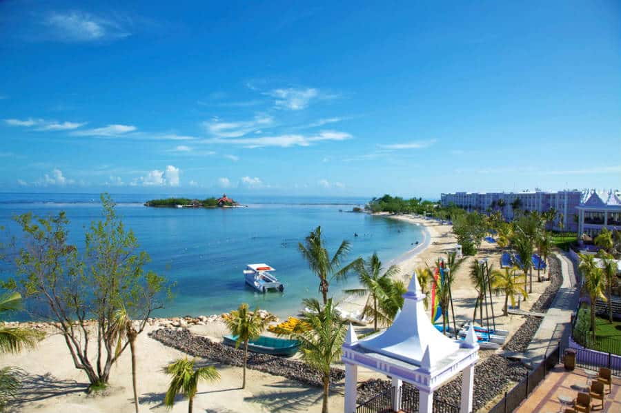 riu-resort-private-transfer-from-montego-bay-airport