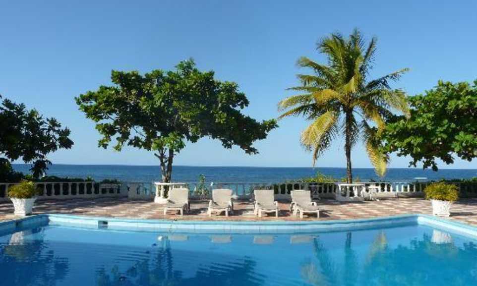 silver-seas-hotel-private-transfer-from-montego-bay-airport