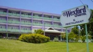 transfer-to-wexford-court-hotel-from-montego-bay-airport