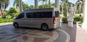kaisers–hotel-&-resort-airport-private-shuttle