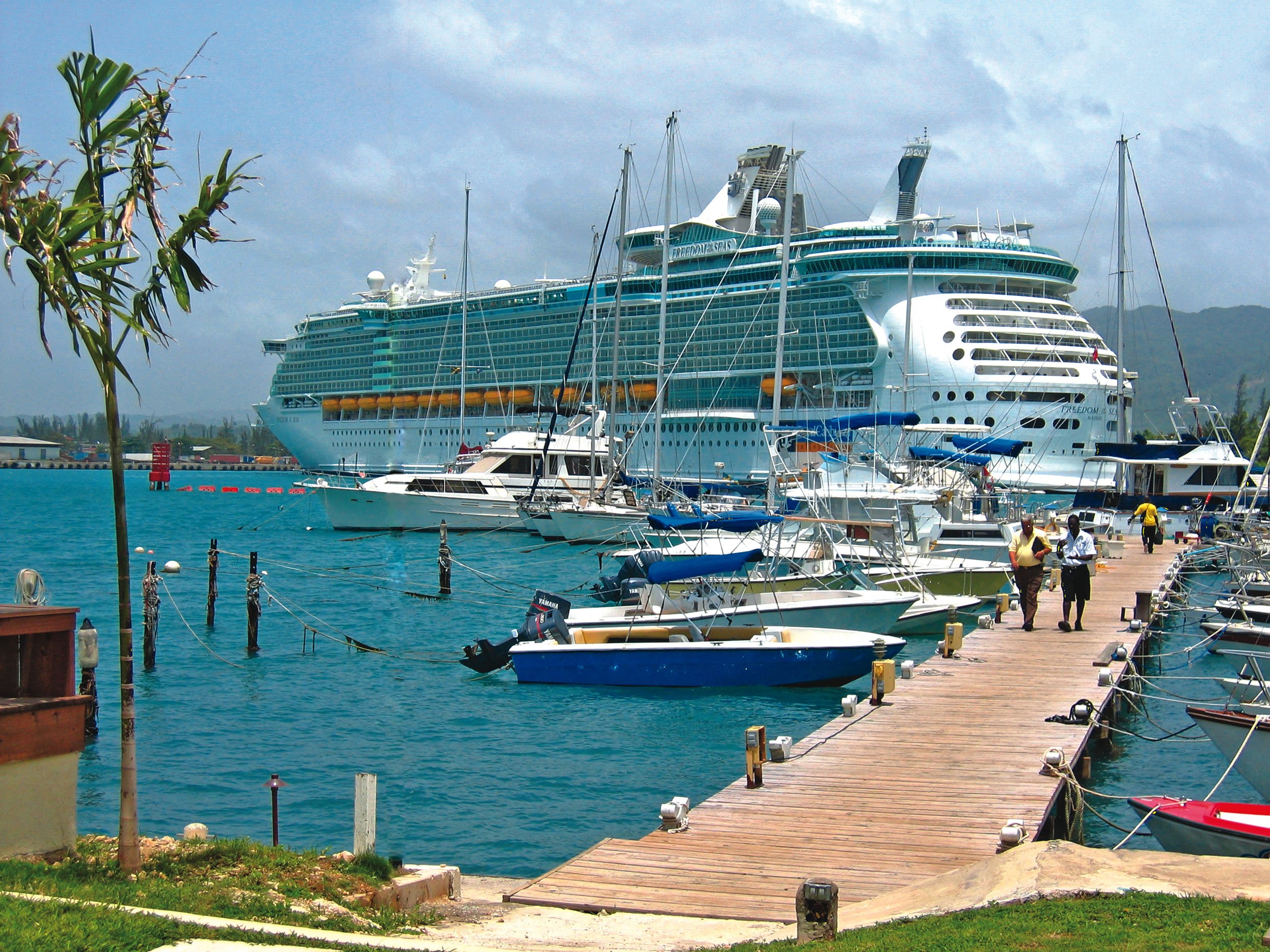 boat cruise to jamaica